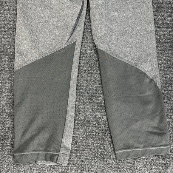 Nike Pro Pants Womens XS Gray  Stretch Compression Yoga Run Crop Dri Fit - Picture 2 of 8